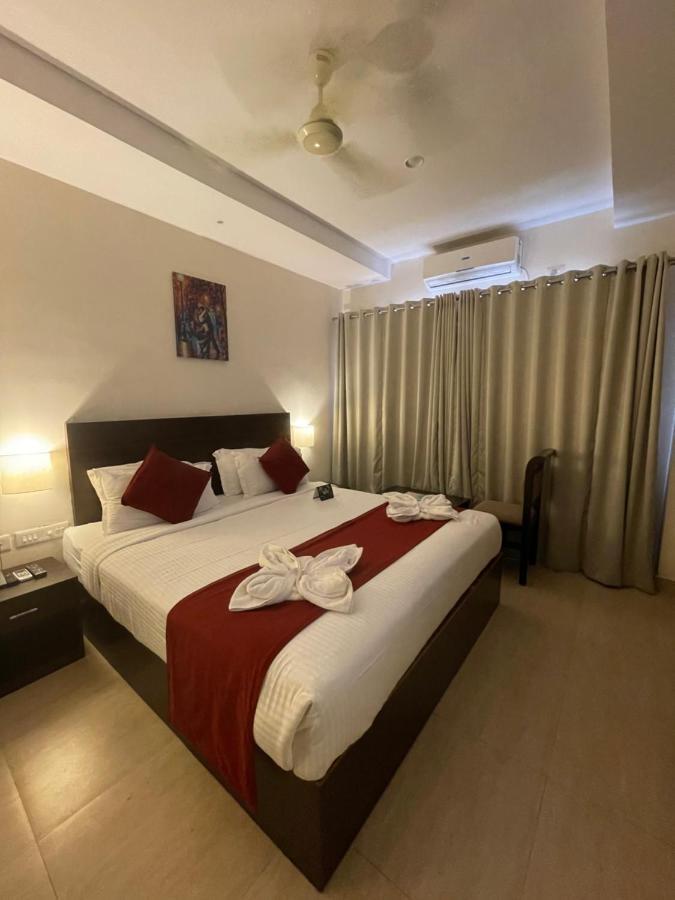 Hotel Yamuna Adur Экстерьер фото