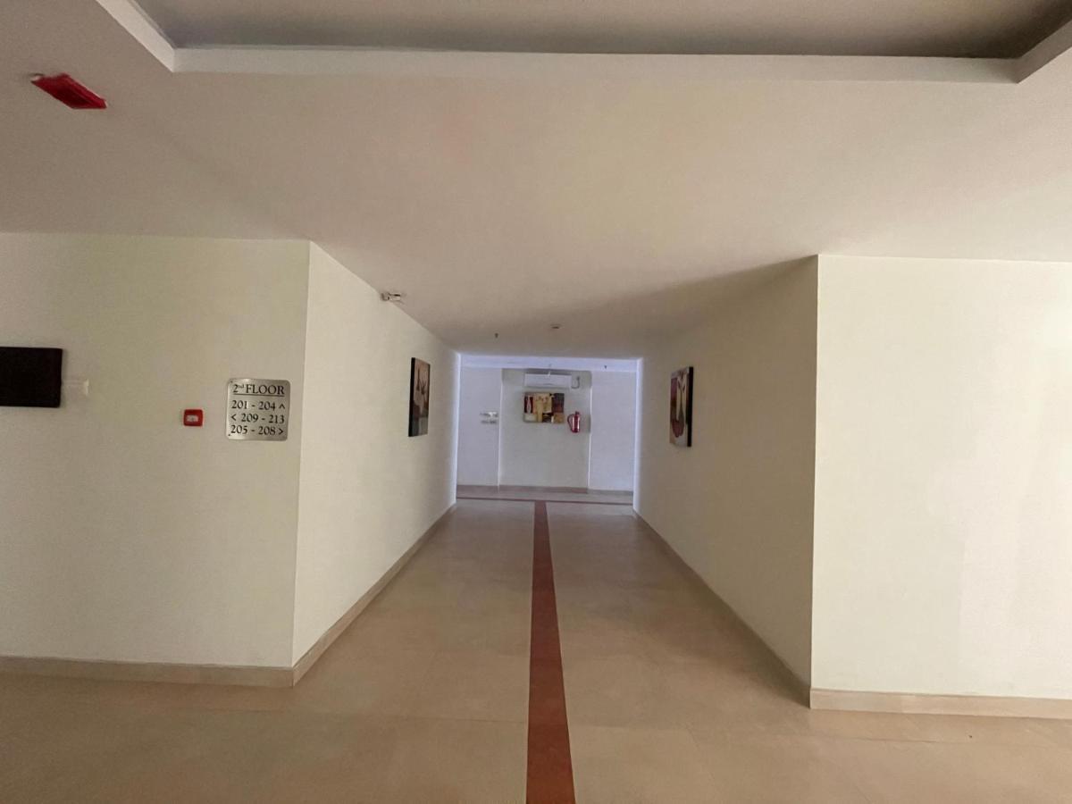 Hotel Yamuna Adur Экстерьер фото
