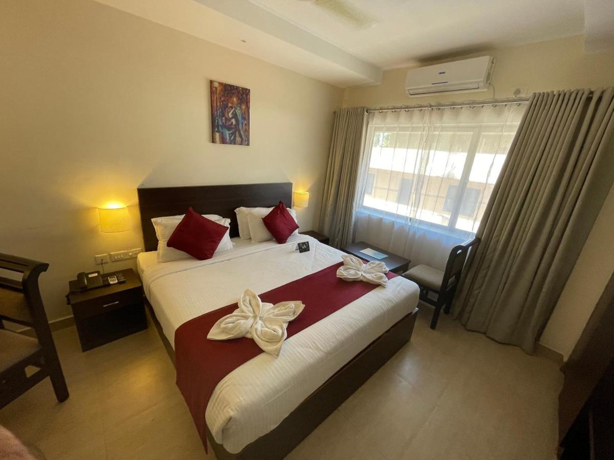 Hotel Yamuna Adur Экстерьер фото
