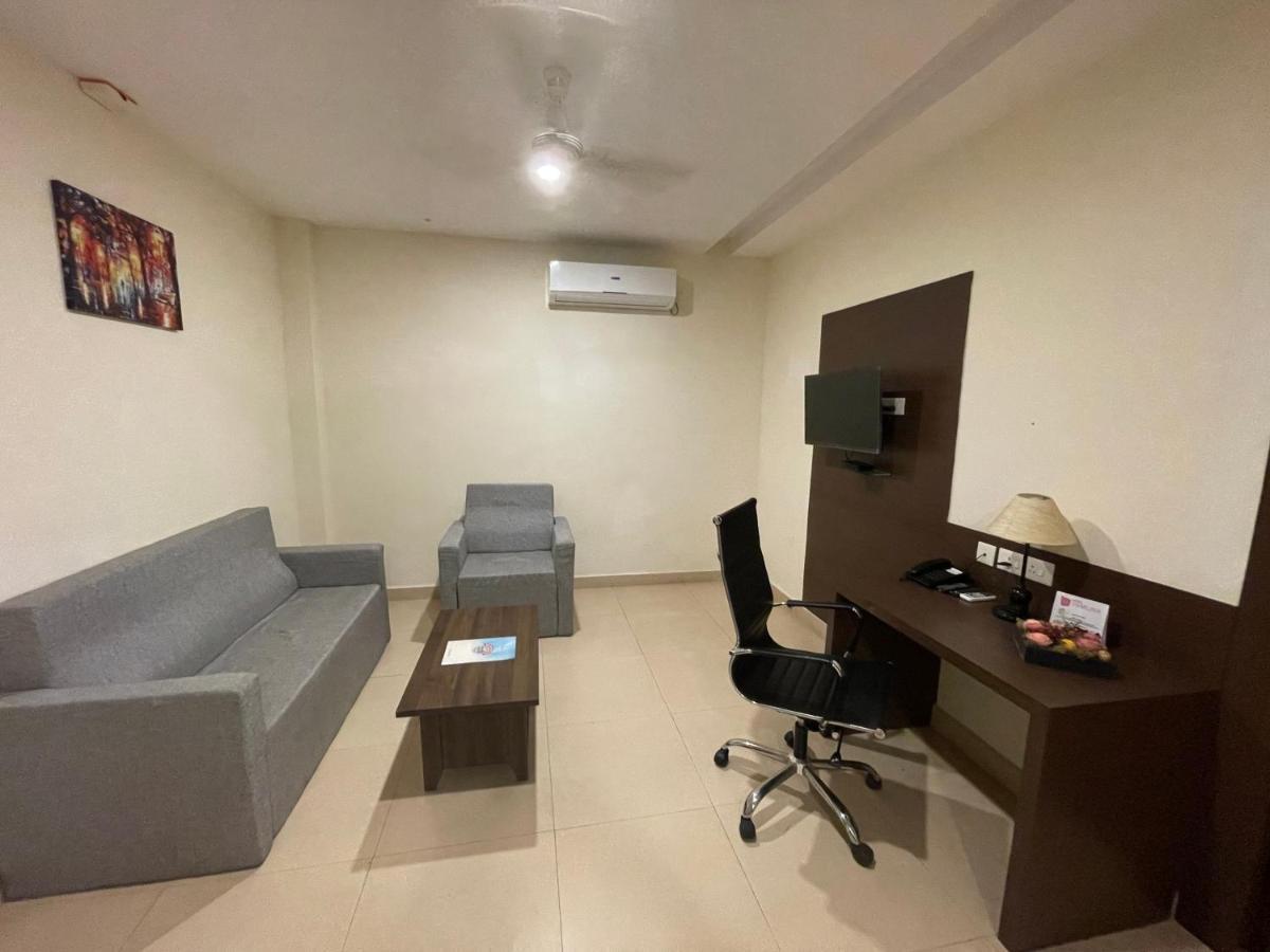 Hotel Yamuna Adur Экстерьер фото